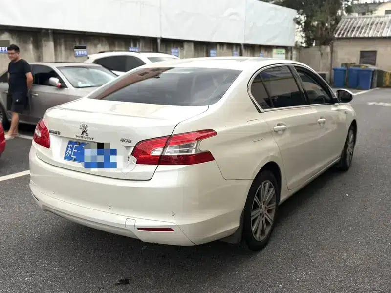 Peugeot 408 2015 1.2T Automatic Glory Edition — миниатюра 5