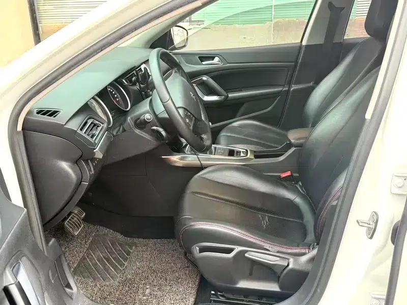 Peugeot 408 2015 1.2T Automatic Glory Edition — миниатюра 9