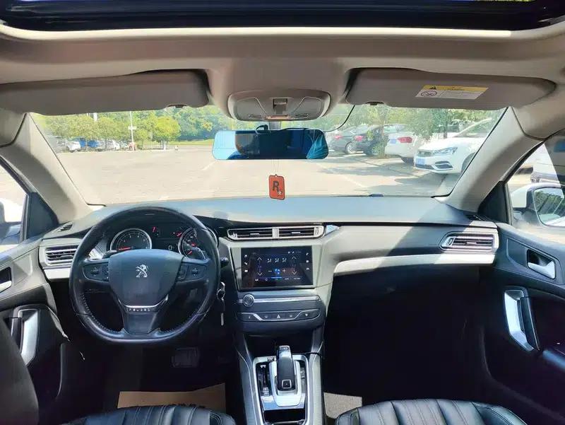Peugeot 408 2020 230THP 10th Anniversary Edition — миниатюра 7