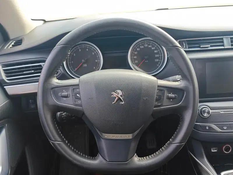 Peugeot 408 2016 1.6T Automatic Luxury Edition — миниатюра 10