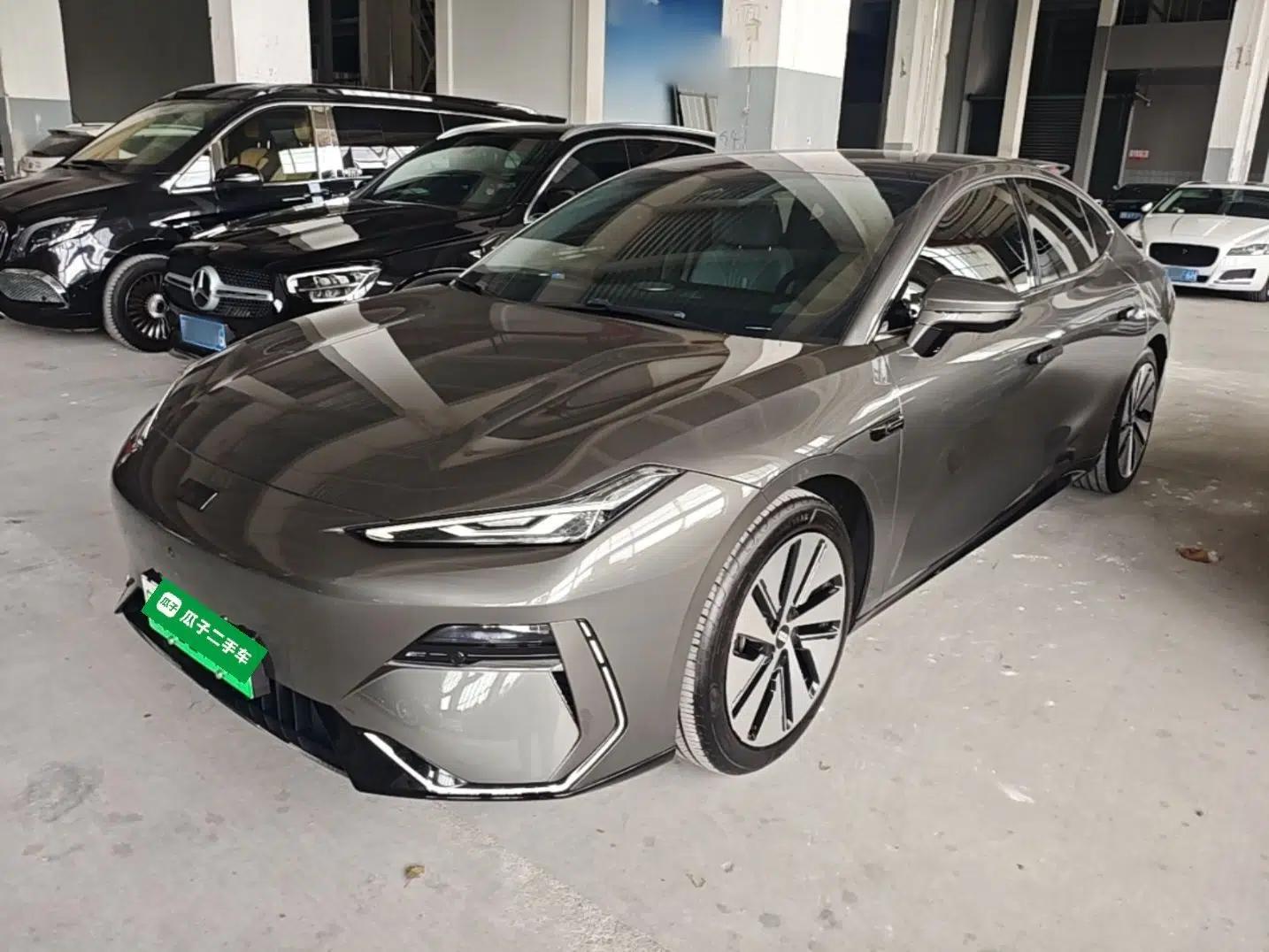 Geely Galaxy E8 2024 550 km Range Rear-Drive MAX — миниатюра 1