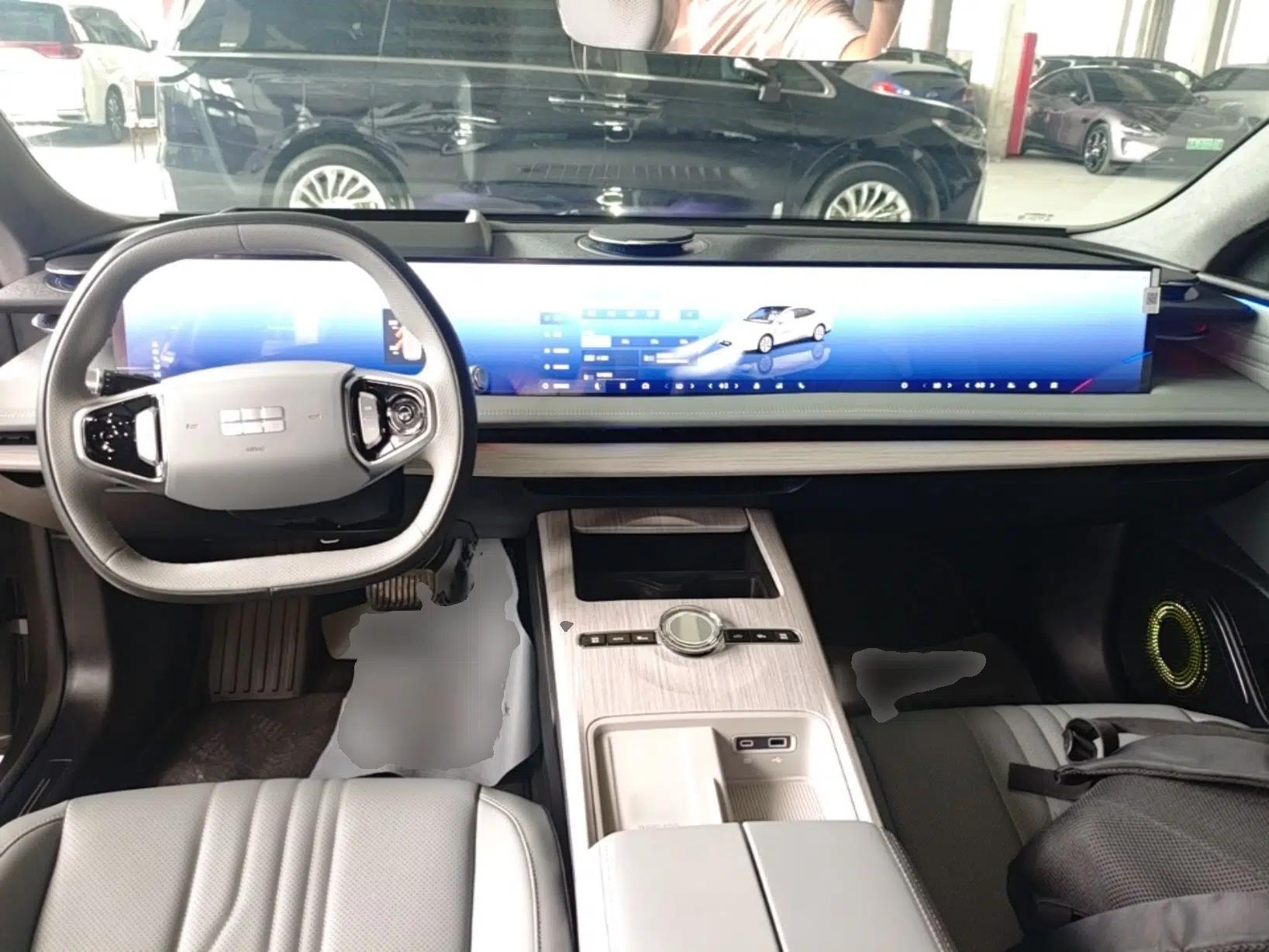 Geely Galaxy E8 2024 550 km Range Rear-Drive MAX — миниатюра 12