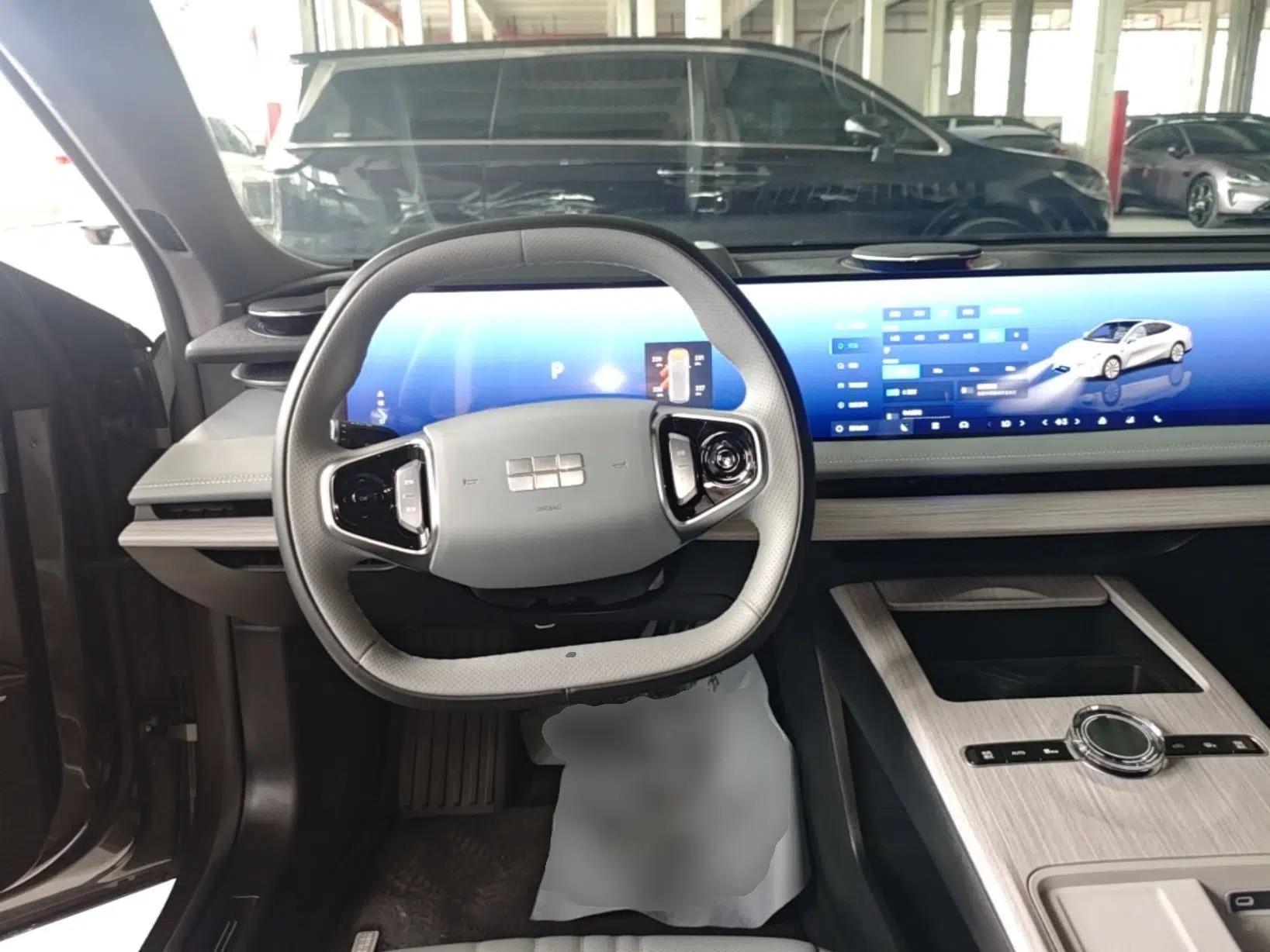 Geely Galaxy E8 2024 550 km Range Rear-Drive MAX — миниатюра 13