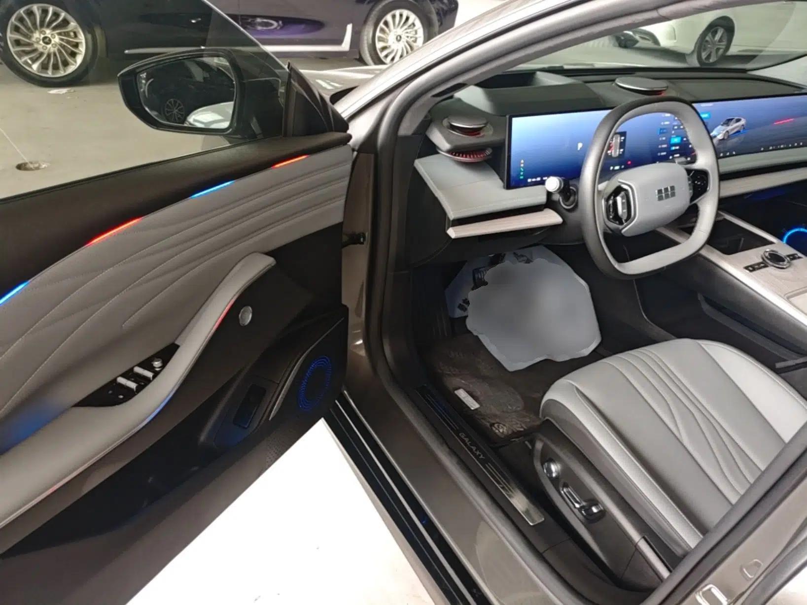 Geely Galaxy E8 2024 550 km Range Rear-Drive MAX — миниатюра 18