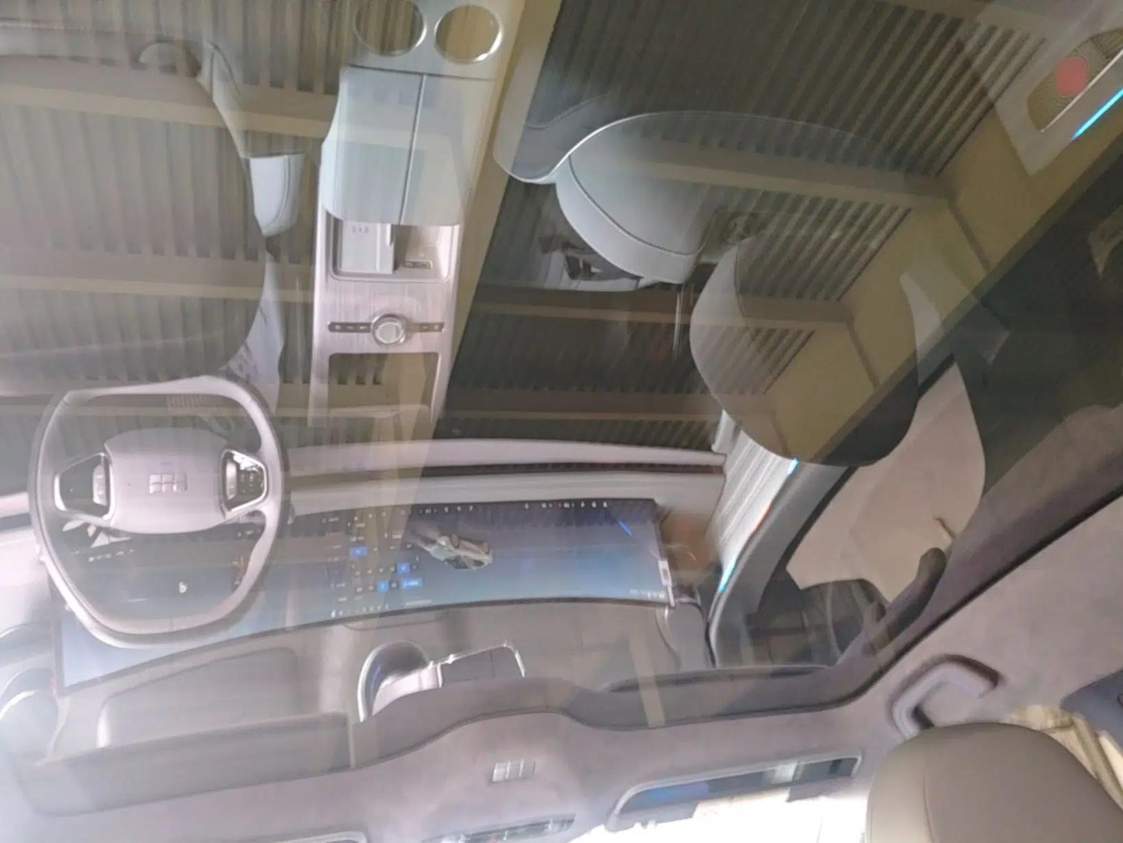 Geely Galaxy E8 2024 550 km Range Rear-Drive MAX — миниатюра 21