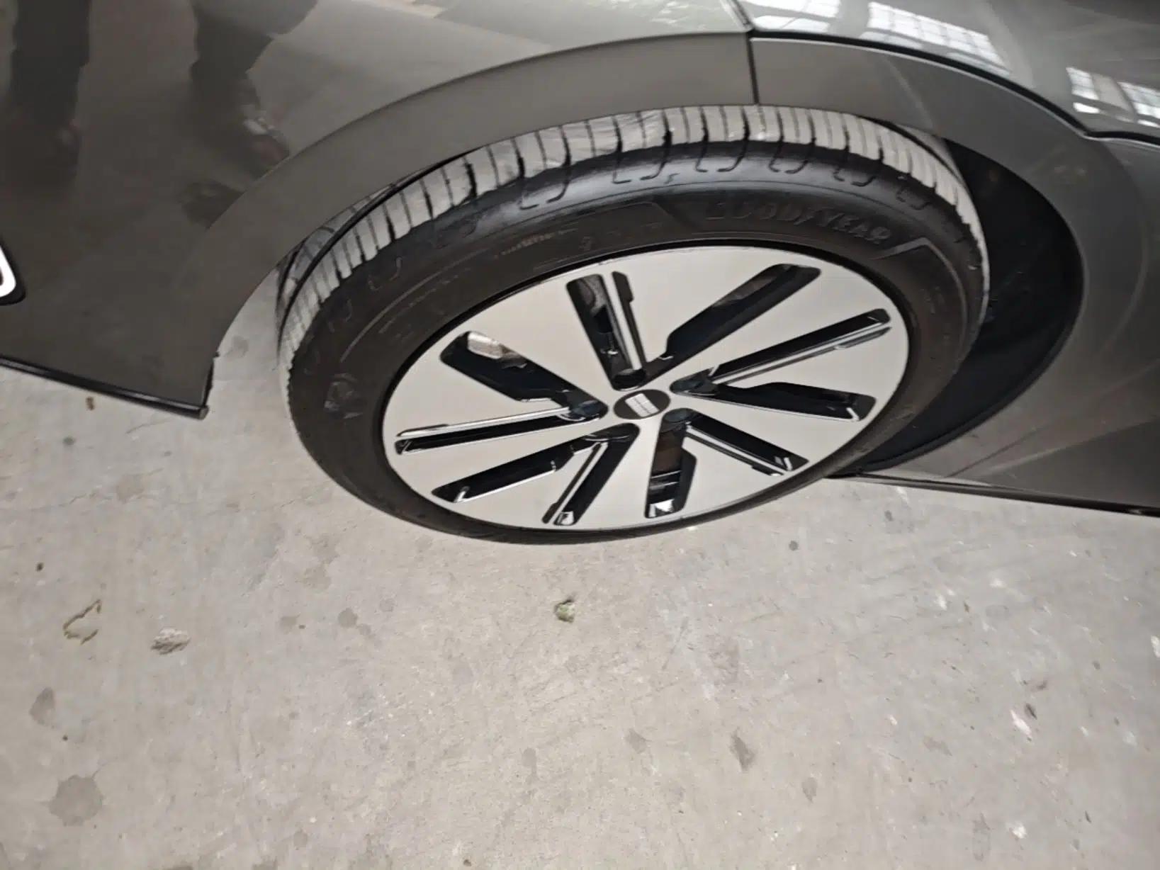 Geely Galaxy E8 2024 550 km Range Rear-Drive MAX — миниатюра 10