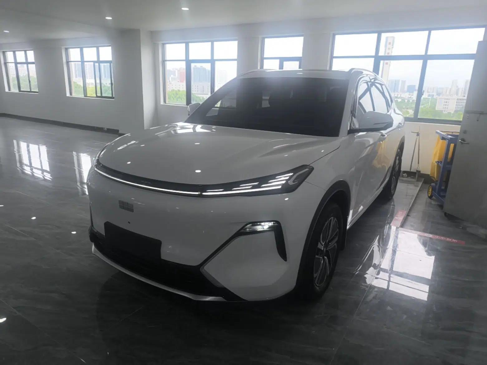 Geely Galaxy Xingjian 7 EM-i 2025 120km Launch+ Version — миниатюра 1