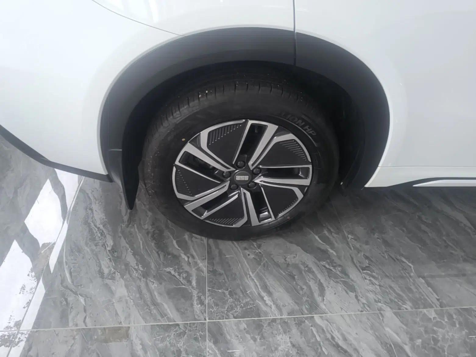 Geely Galaxy Xingjian 7 EM-i 2025 120km Launch+ Version — миниатюра 11