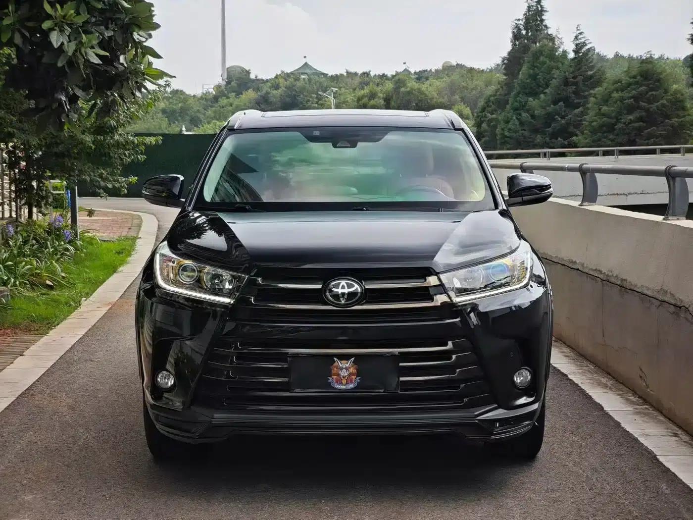 2018 Toyota Highlander 2.0T AWD Knight Edition 7-seater (China VI Emission Standard) — миниатюра 2