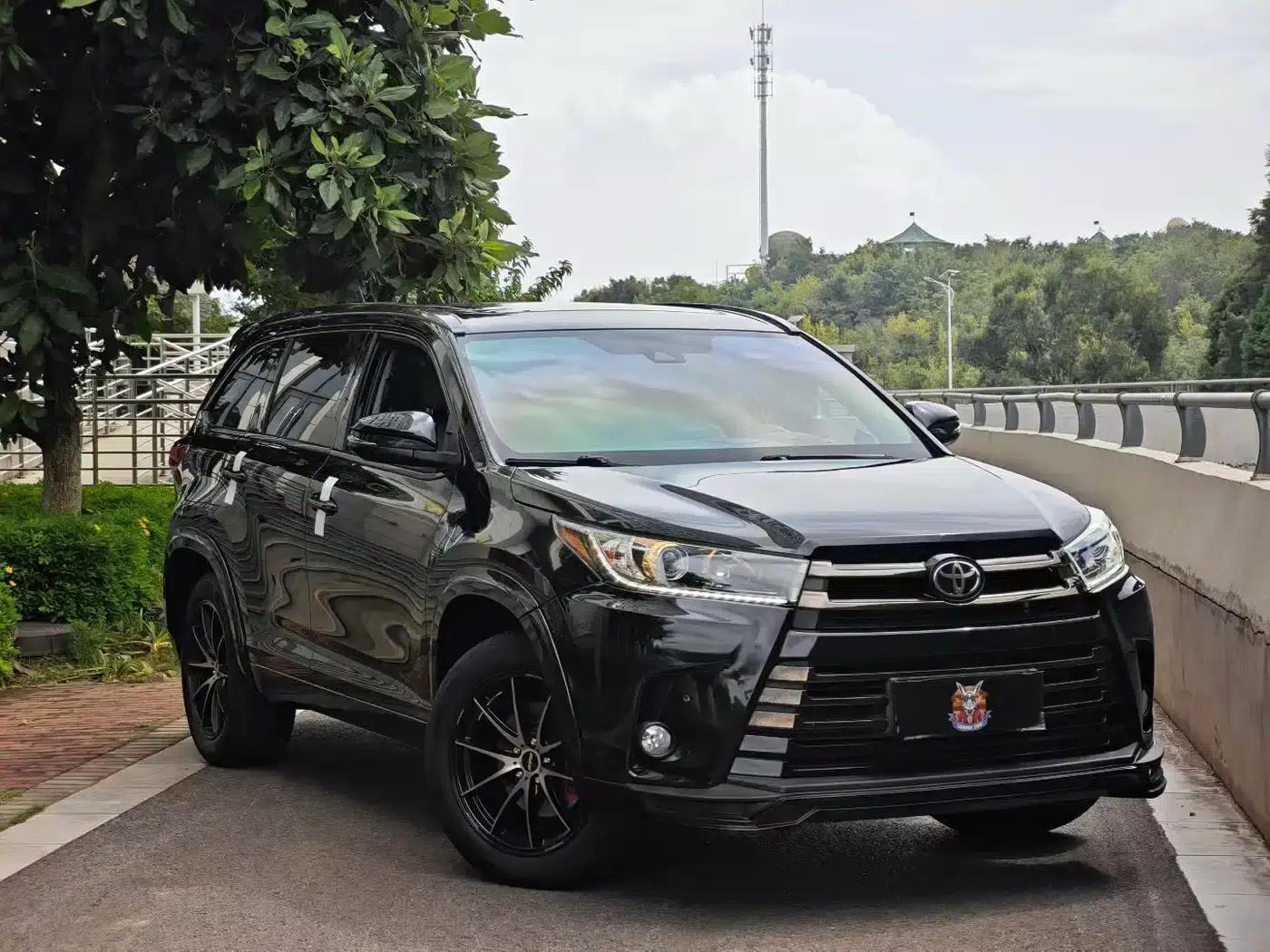 2018 Toyota Highlander 2.0T AWD Knight Edition 7-seater (China VI Emission Standard) — миниатюра 3