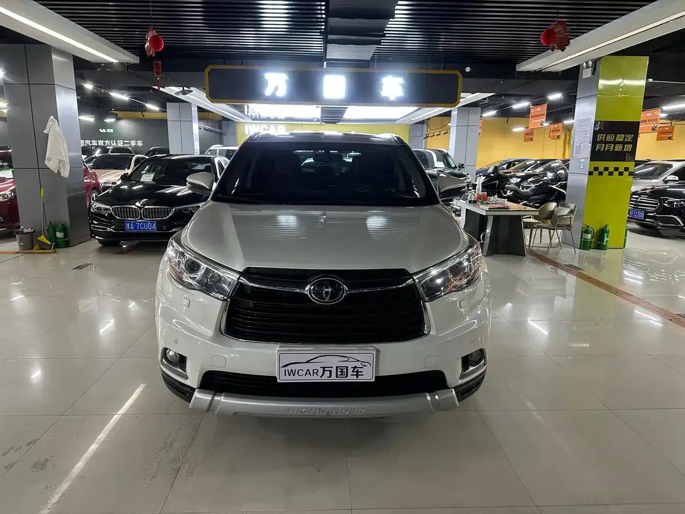 2015 Highlander 2.0T AWD Supreme Edition 7-seater — миниатюра 2