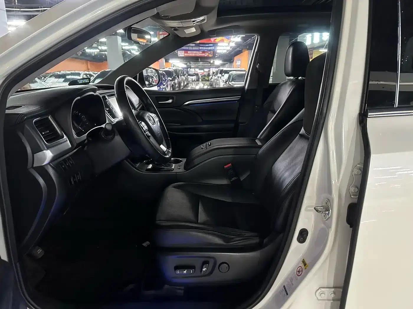 2015 Highlander 2.0T AWD Supreme Edition 7-seater — миниатюра 4