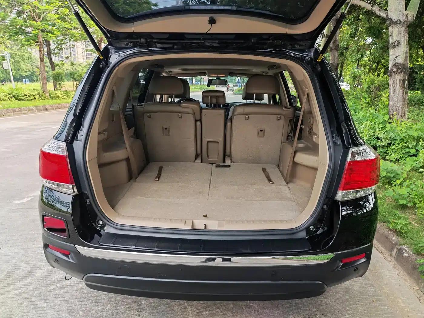 2012 Highlander 2.7L 2WD 7-seater Luxury Edition — миниатюра 17