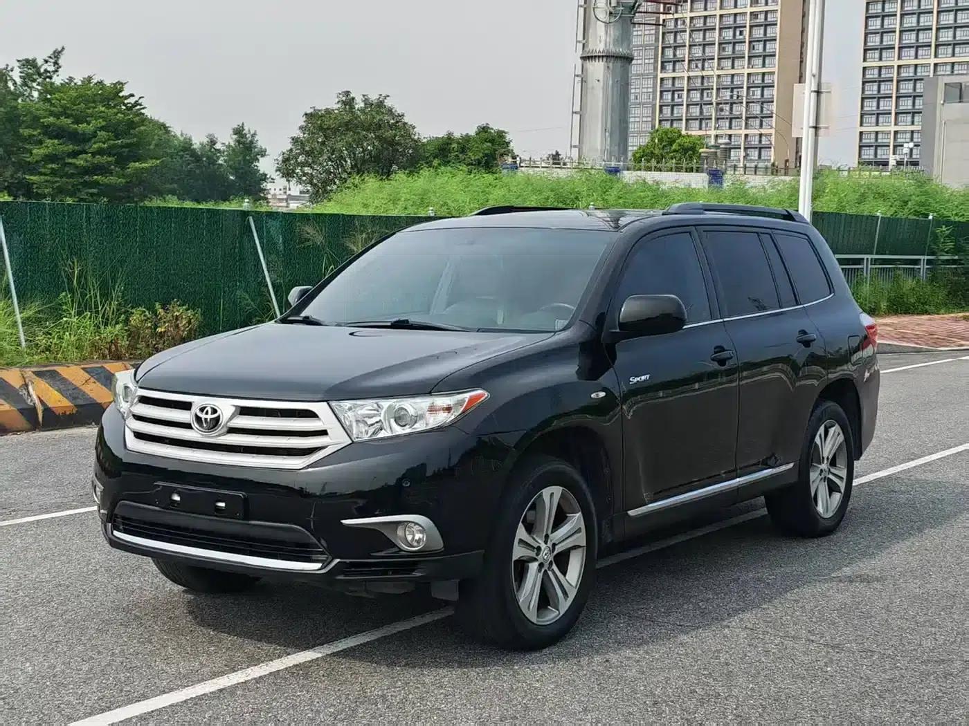 2012 Highlander 2.7L 2WD 7-seater Luxury Edition — миниатюра 3