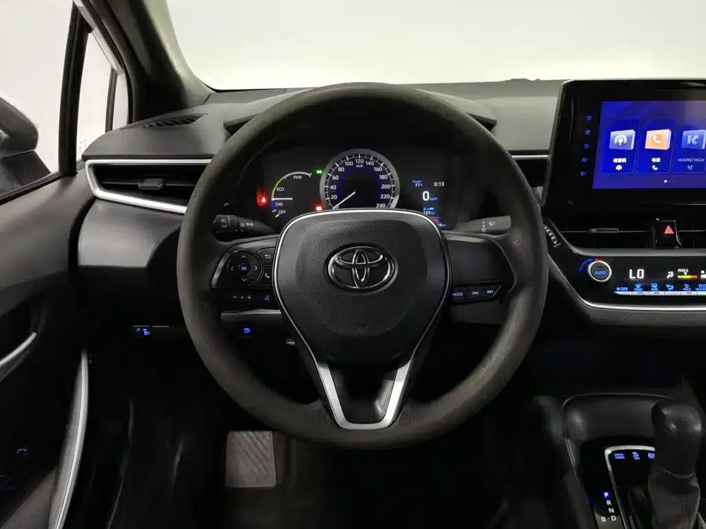 Levin 2022 Hybrid 1.8H E-CVT Entry Edition — миниатюра 11