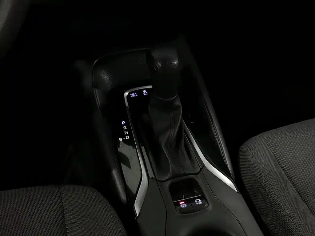 Levin 2022 Hybrid 1.8H E-CVT Entry Edition — миниатюра 13