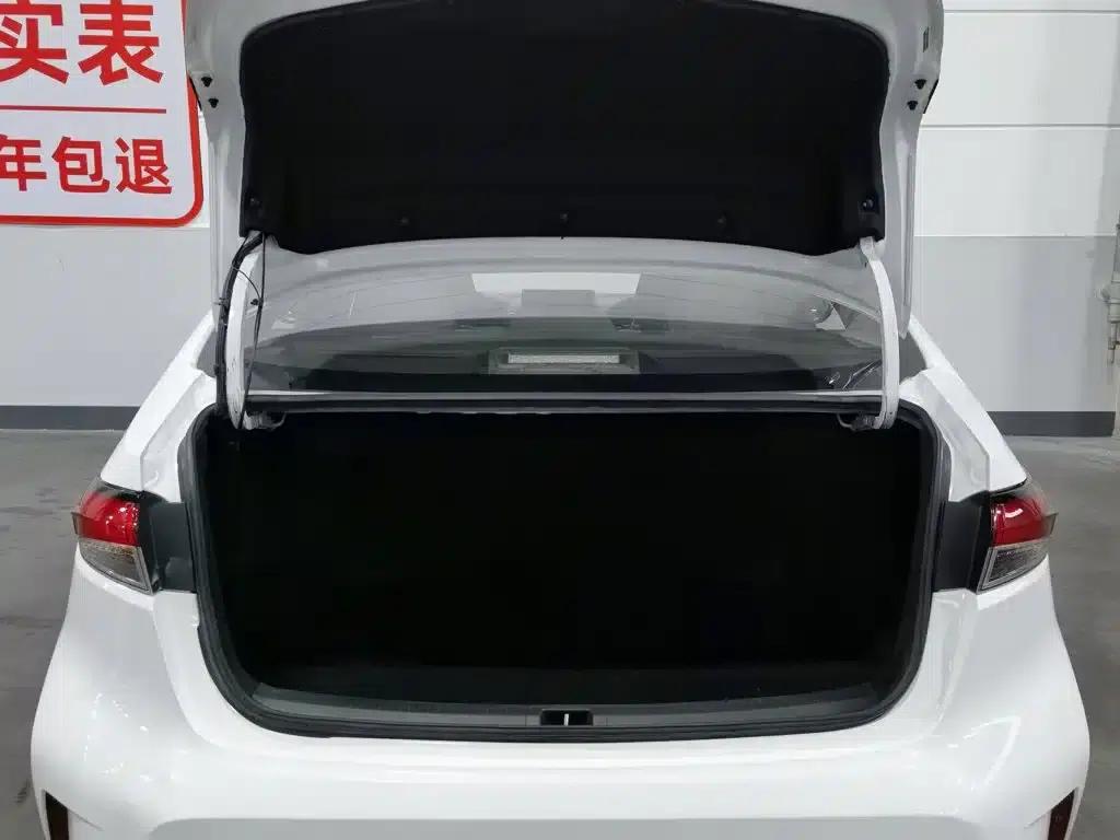 Levin 2022 Hybrid 1.8H E-CVT Entry Edition — миниатюра 16