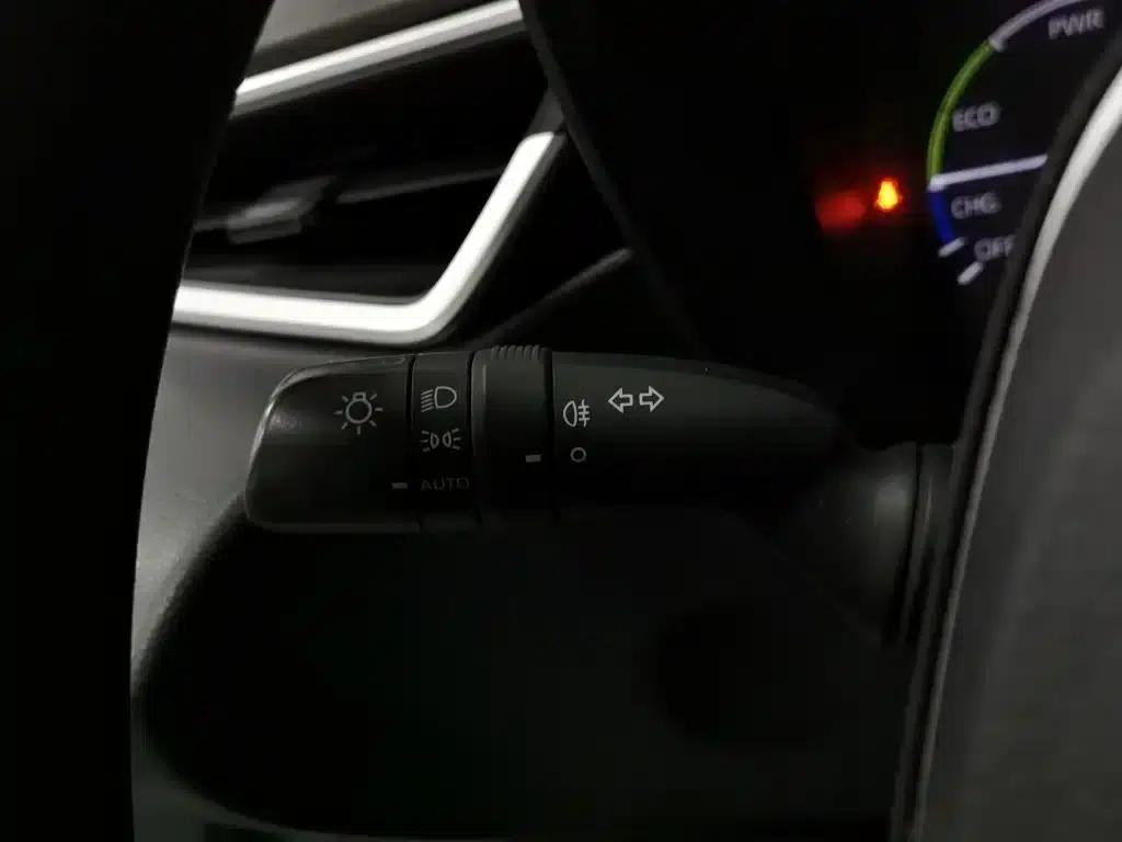 Levin 2022 Hybrid 1.8H E-CVT Entry Edition — миниатюра 21