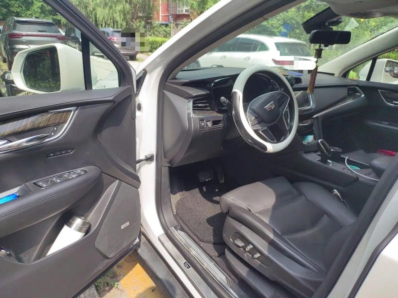 Cadillac XT5 2016 28T Four-Wheel Drive Luxury Model — миниатюра 16