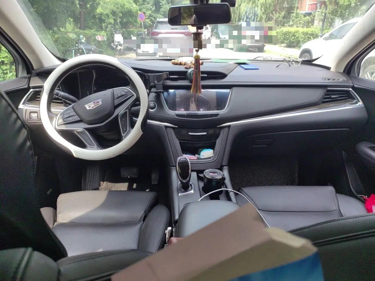 Cadillac XT5 2016 28T Four-Wheel Drive Luxury Model — миниатюра 9