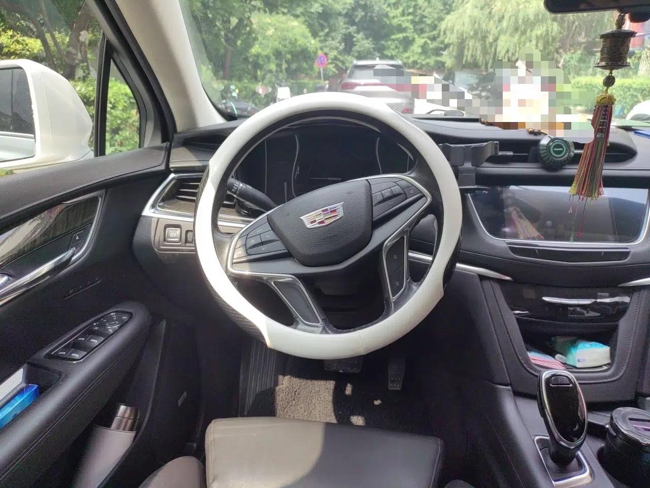 Cadillac XT5 2016 28T Four-Wheel Drive Luxury Model — миниатюра 10