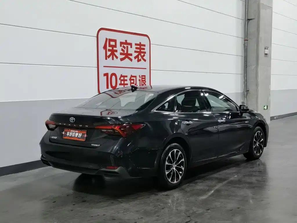 2023 Toyota Avalon Hybrid 2.5L Luxury Edition — миниатюра 2