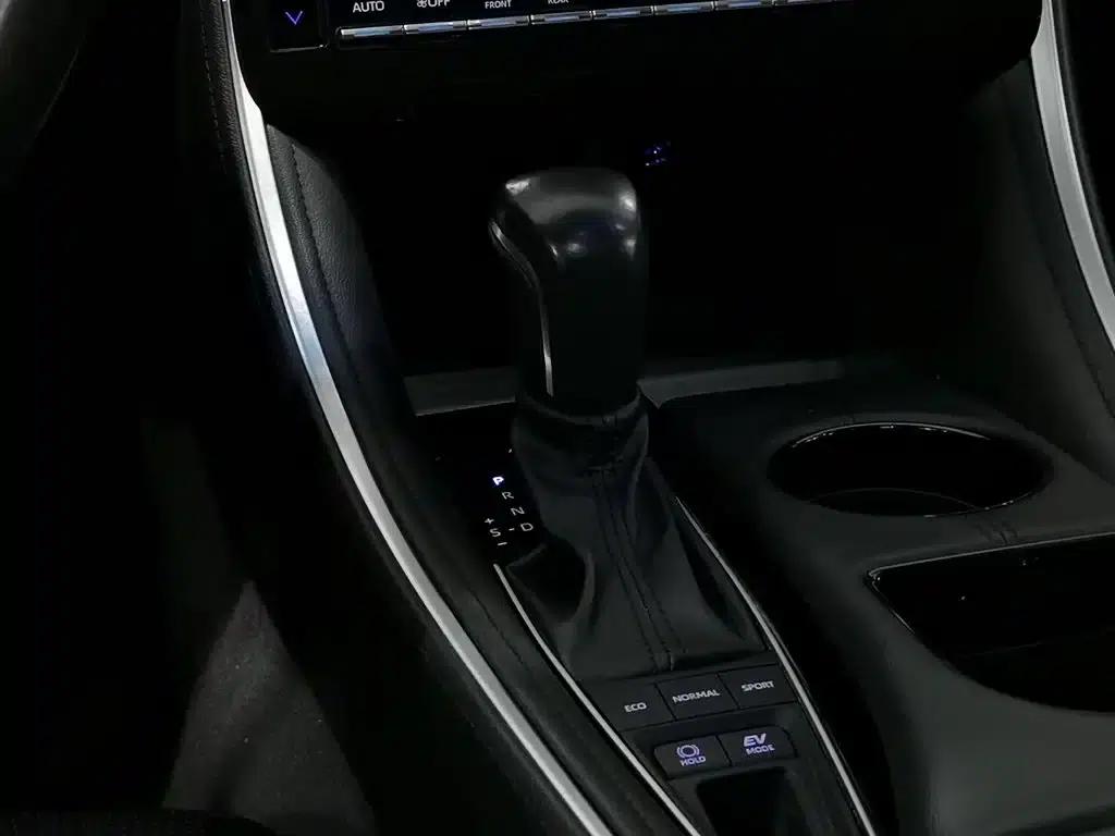 2023 Toyota Avalon Hybrid 2.5L Luxury Edition — миниатюра 13
