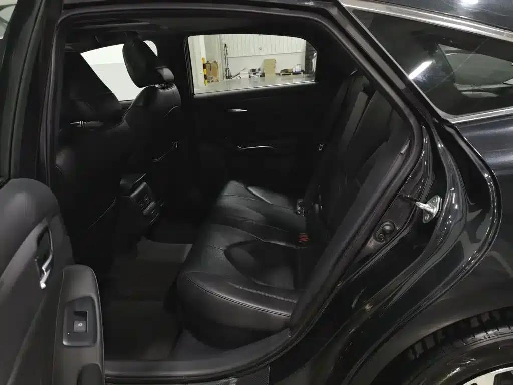 2023 Toyota Avalon Hybrid 2.5L Luxury Edition — миниатюра 15