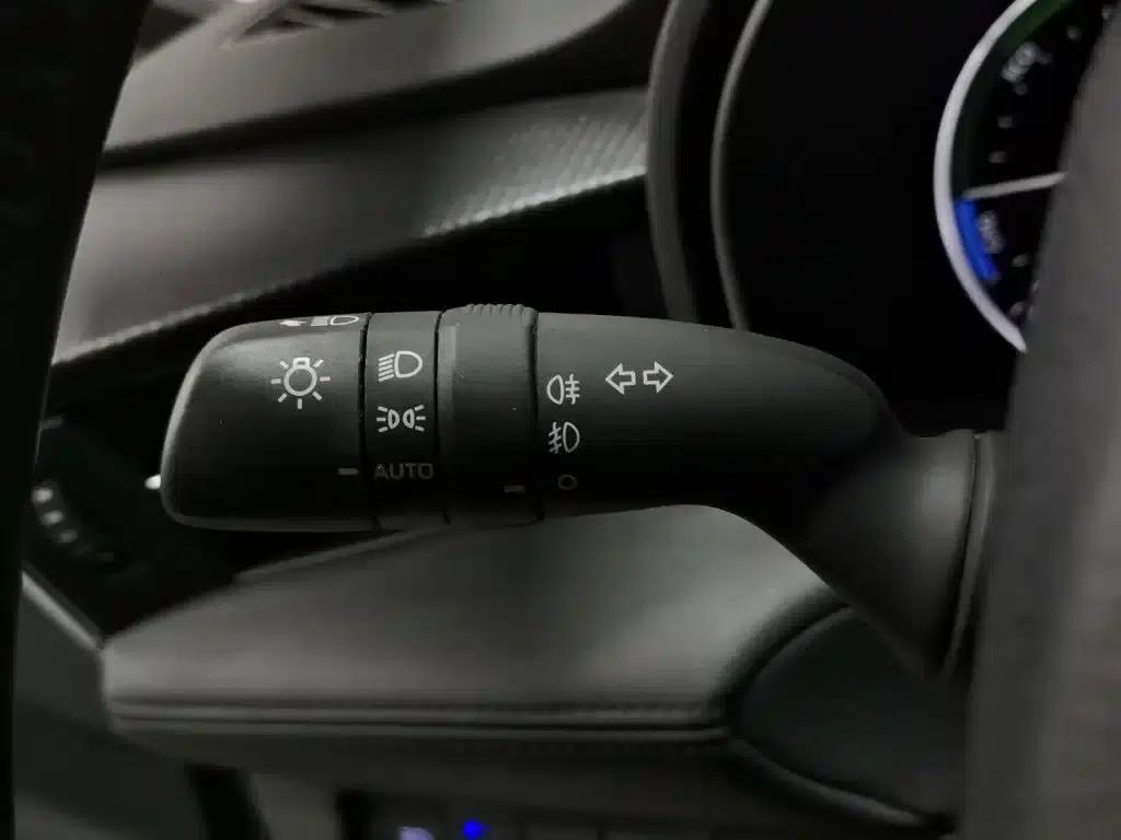 2023 Toyota Avalon Hybrid 2.5L Luxury Edition — миниатюра 21