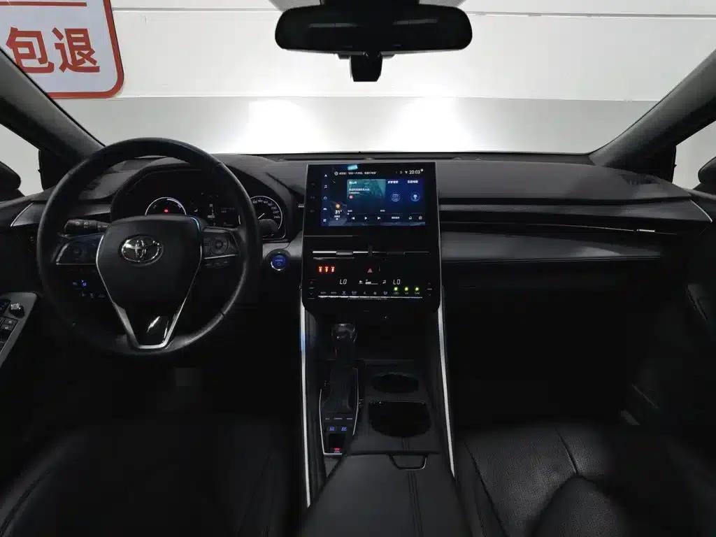 2023 Toyota Avalon Hybrid 2.5L Luxury Edition — миниатюра 5