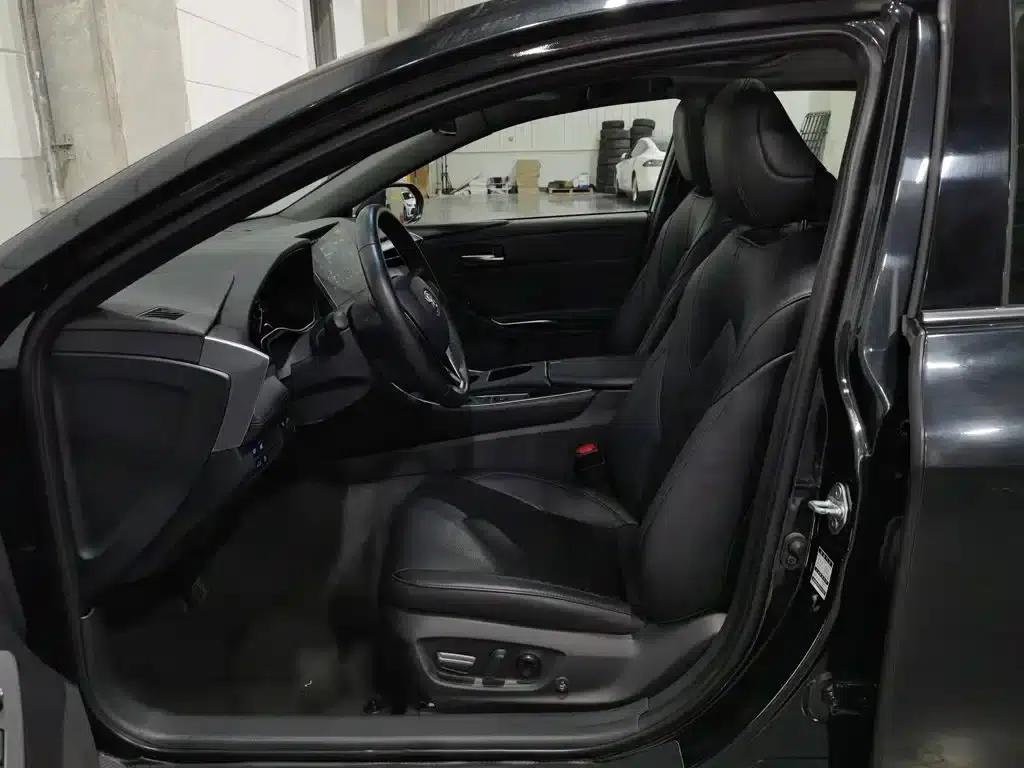 2023 Toyota Avalon Hybrid 2.5L Luxury Edition — миниатюра 10