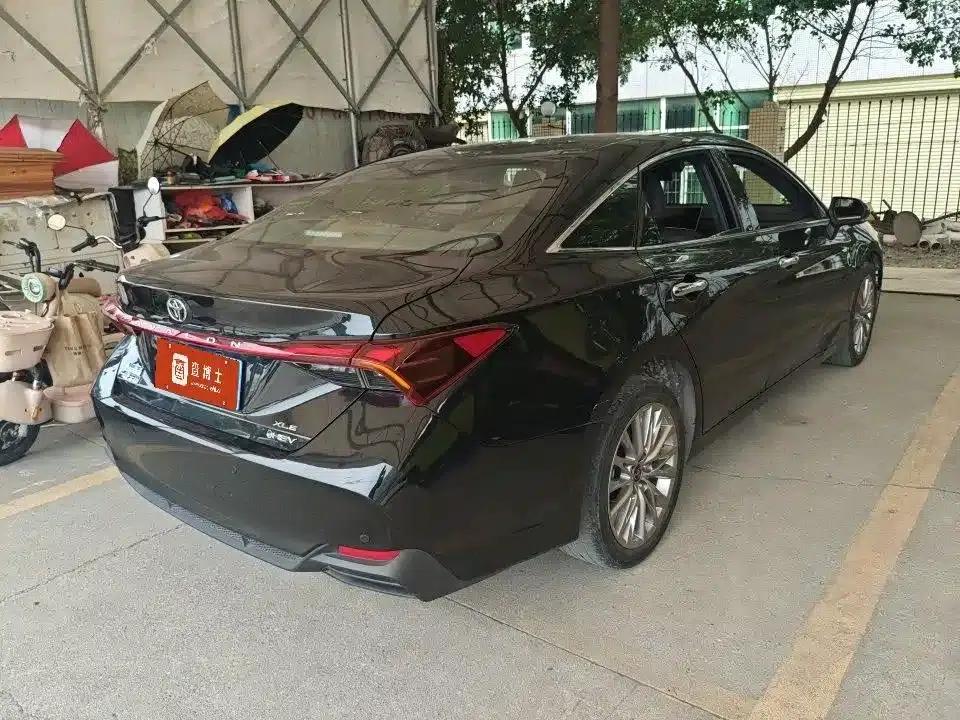 2024 Toyota Avalon Hybrid 2.0L Premium Edition — миниатюра 7