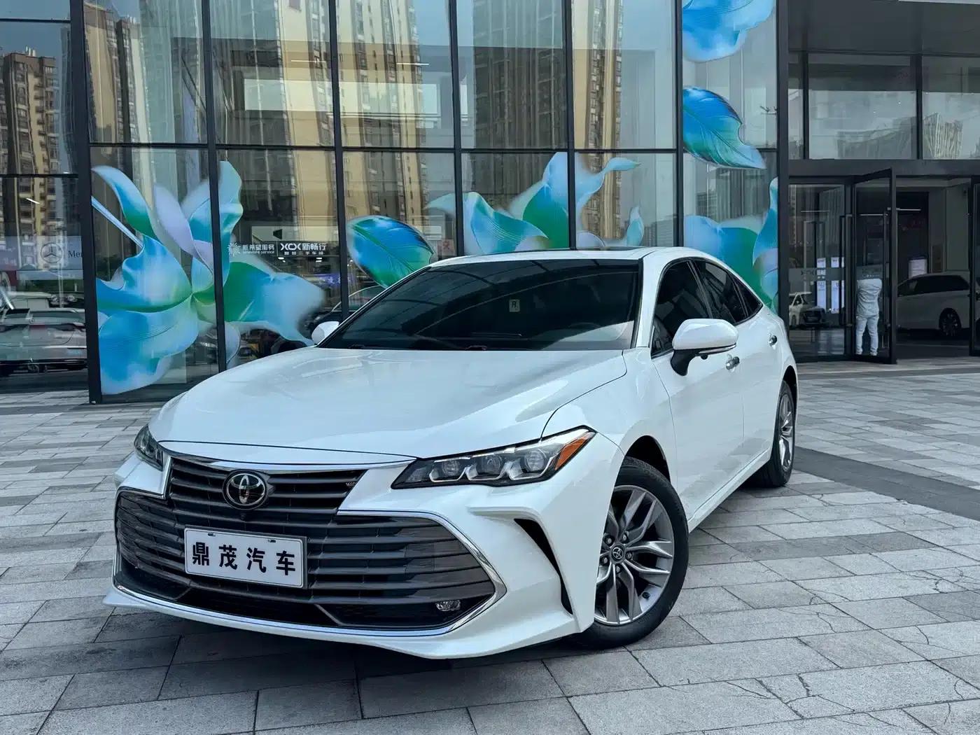 2019 Toyota Avalon 2.0L Luxury Edition (China VI Emission Standard) — миниатюра 1