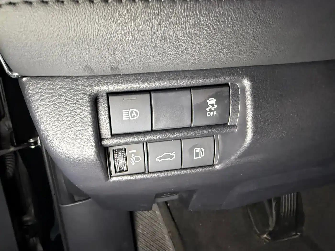 2024 Toyota Avalon 2.0L Entry-level Edition — миниатюра 10