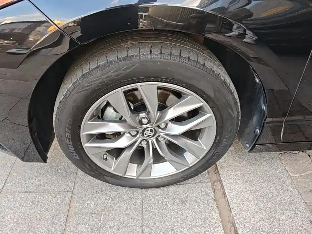 2022 Toyota Avalon 2.0L Luxury Edition — миниатюра 23