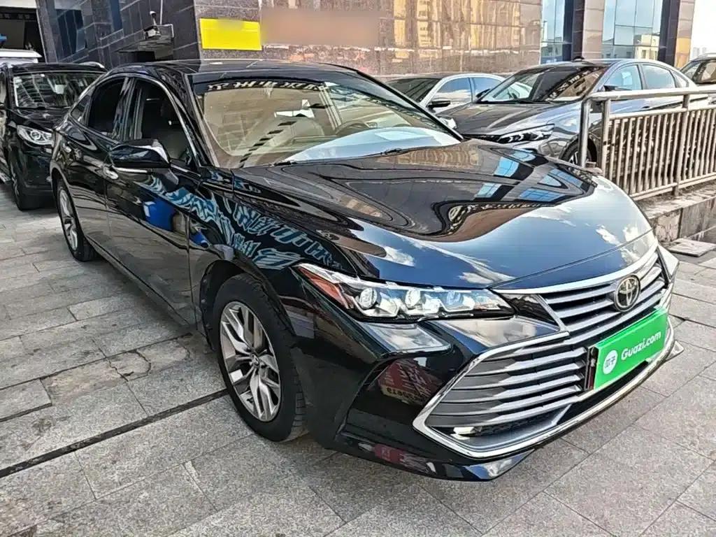 2022 Toyota Avalon 2.0L Luxury Edition — миниатюра 4