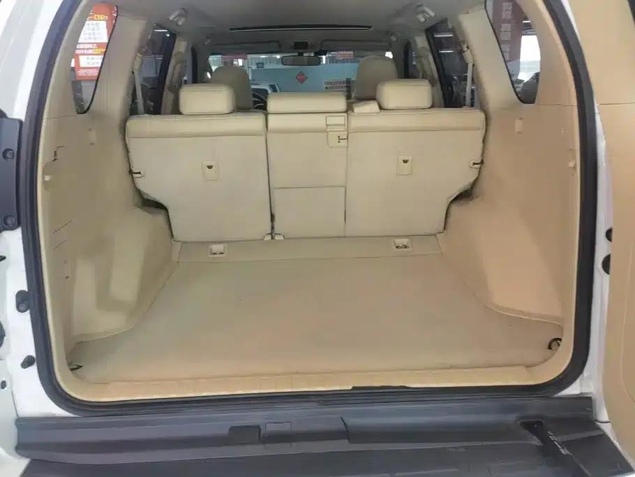 2016 Prado 2.7L Automatic Standard Edition — миниатюра 4