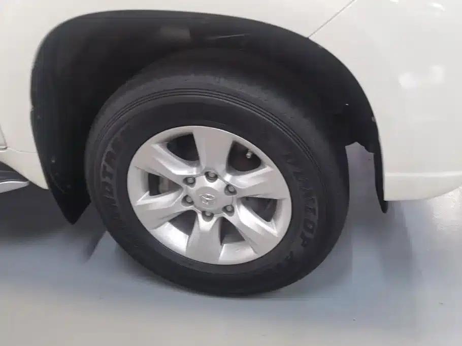 2016 Prado 2.7L Automatic Standard Edition — миниатюра 6