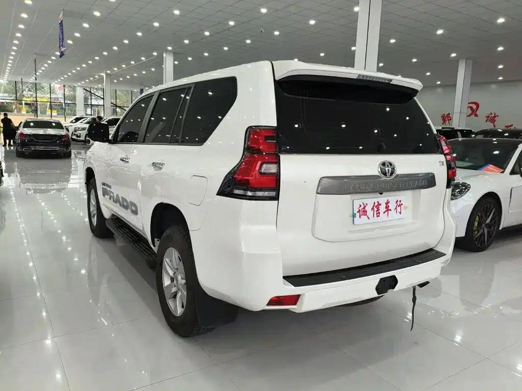 2020 Prado (Imported) 2.7L TX Middle East Edition — миниатюра 6