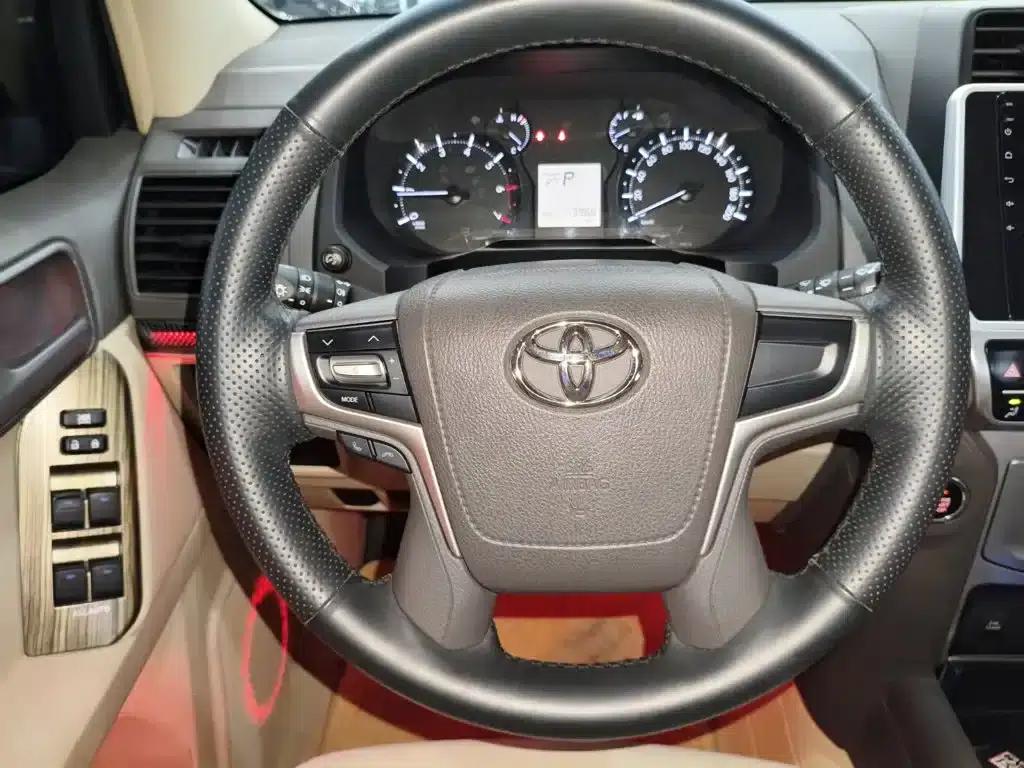 2020 Prado (Imported) 2.7L TX Middle East Edition — миниатюра 10