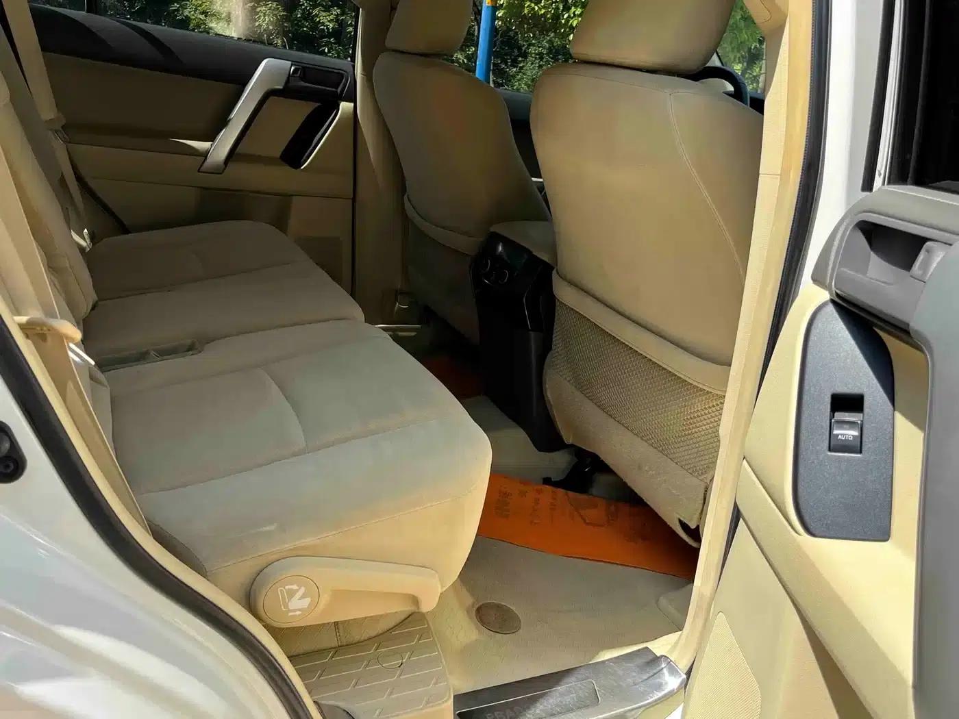 2014 Prado Imported Model 2.7L Automatic Luxury Edition — миниатюра 20
