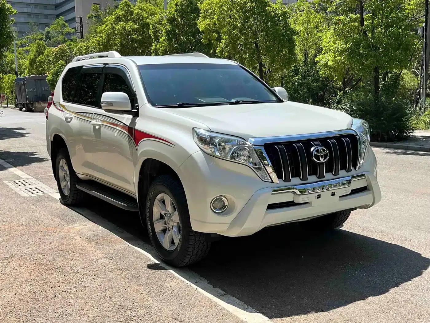 2014 Prado Imported Model 2.7L Automatic Luxury Edition — миниатюра 3