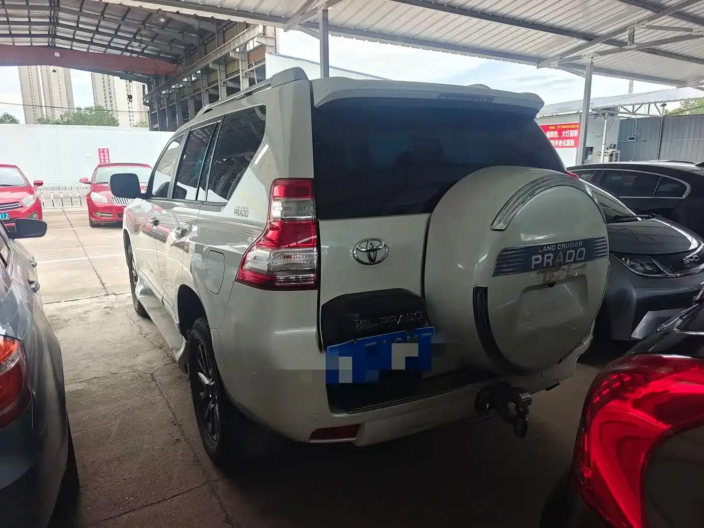 2014 Prado Imported Model 2.7L Automatic Standard Edition — миниатюра 4