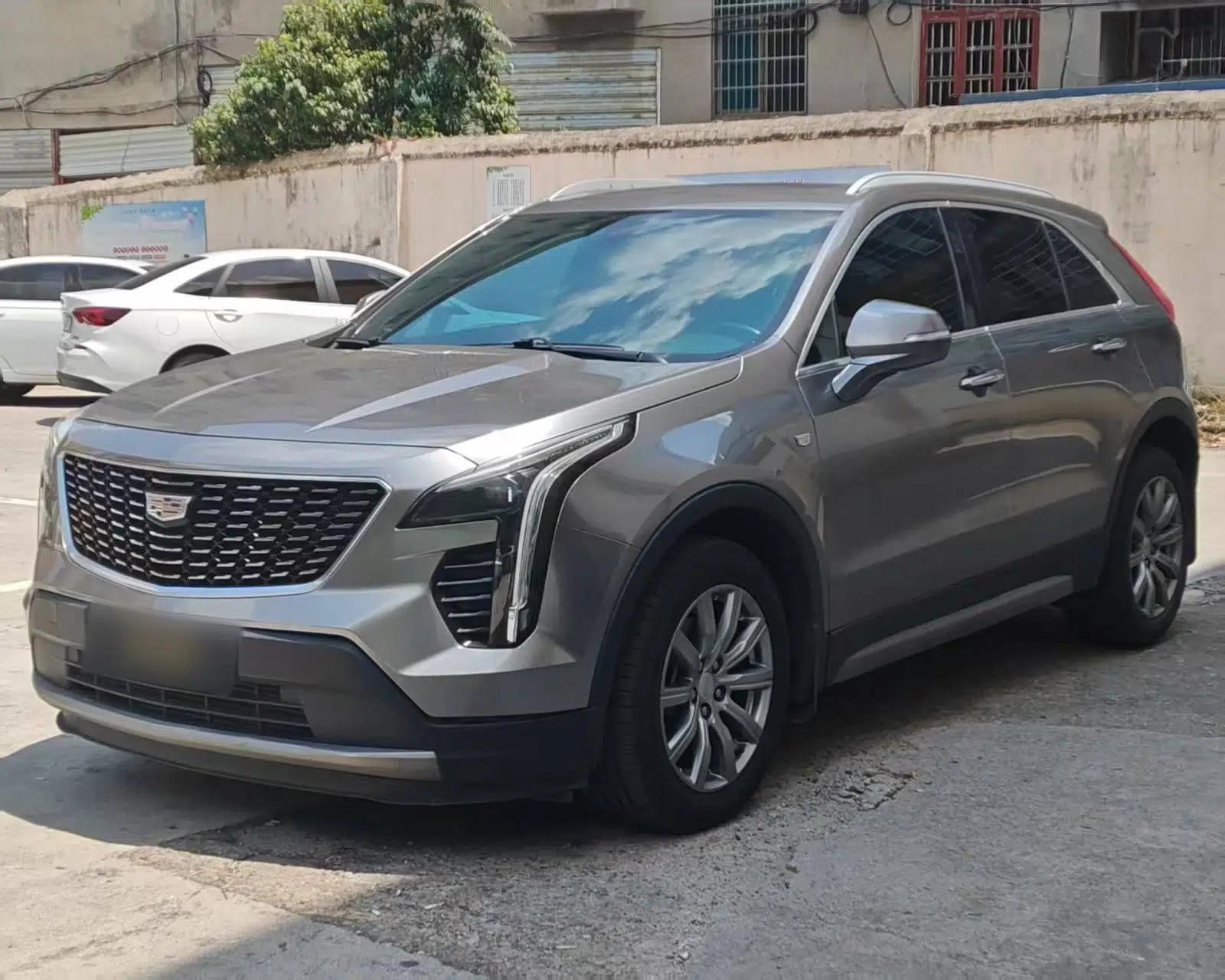 Cadillac XT4 2020 28T Two-Wheel-Drive Leading Version — миниатюра 1