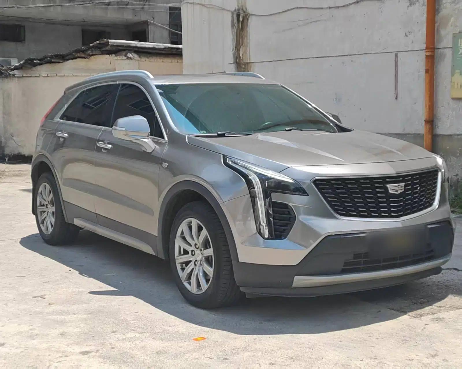 Cadillac XT4 2020 28T Two-Wheel-Drive Leading Version — миниатюра 3