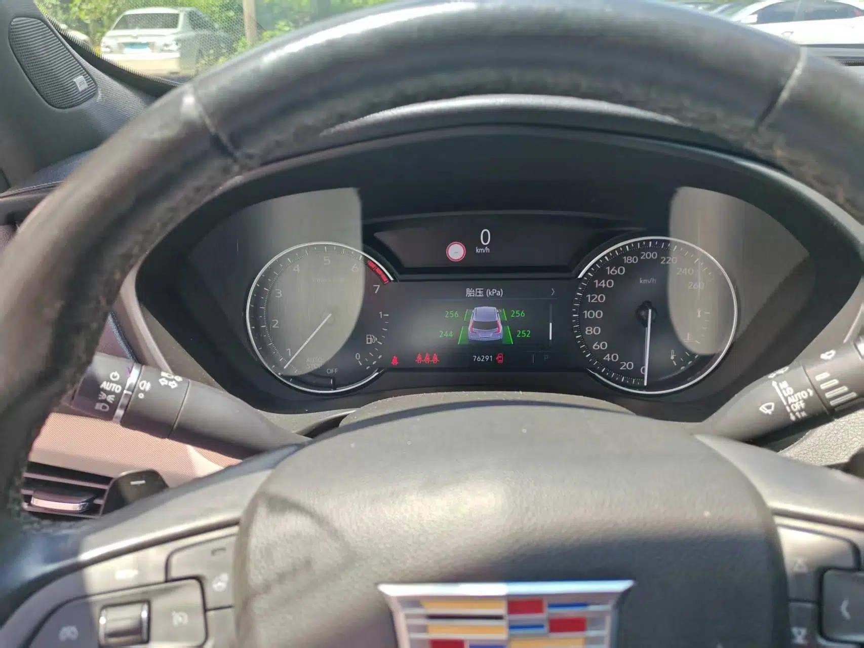 Cadillac XT4 2020 28T Two-Wheel-Drive Leading Version — миниатюра 7