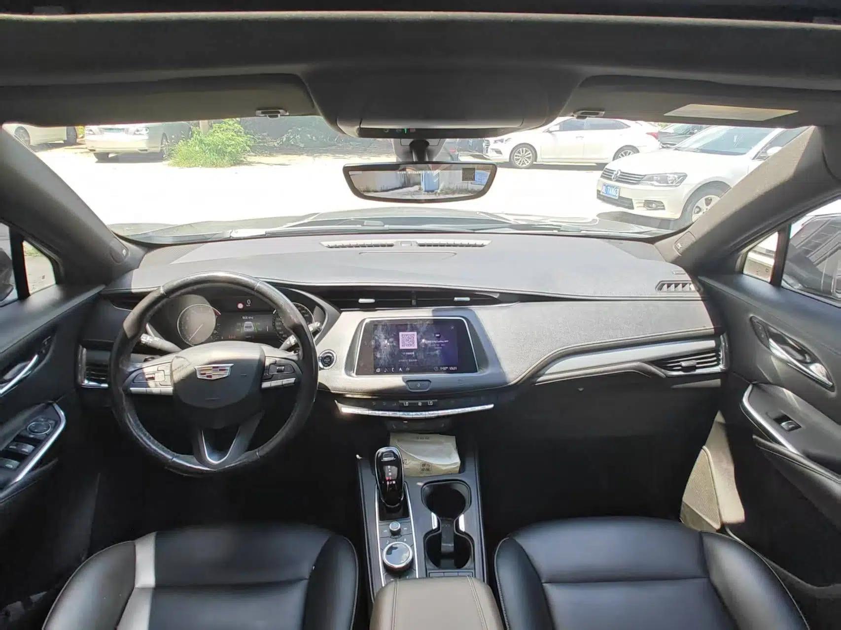 Cadillac XT4 2020 28T Two-Wheel-Drive Leading Version — миниатюра 8