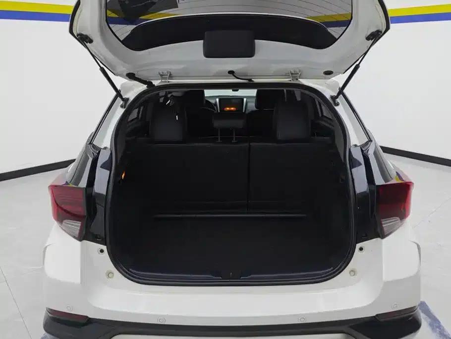 YARiS L 2021 Model YARiS X 1.5L CVT Luxury Edition — миниатюра 4