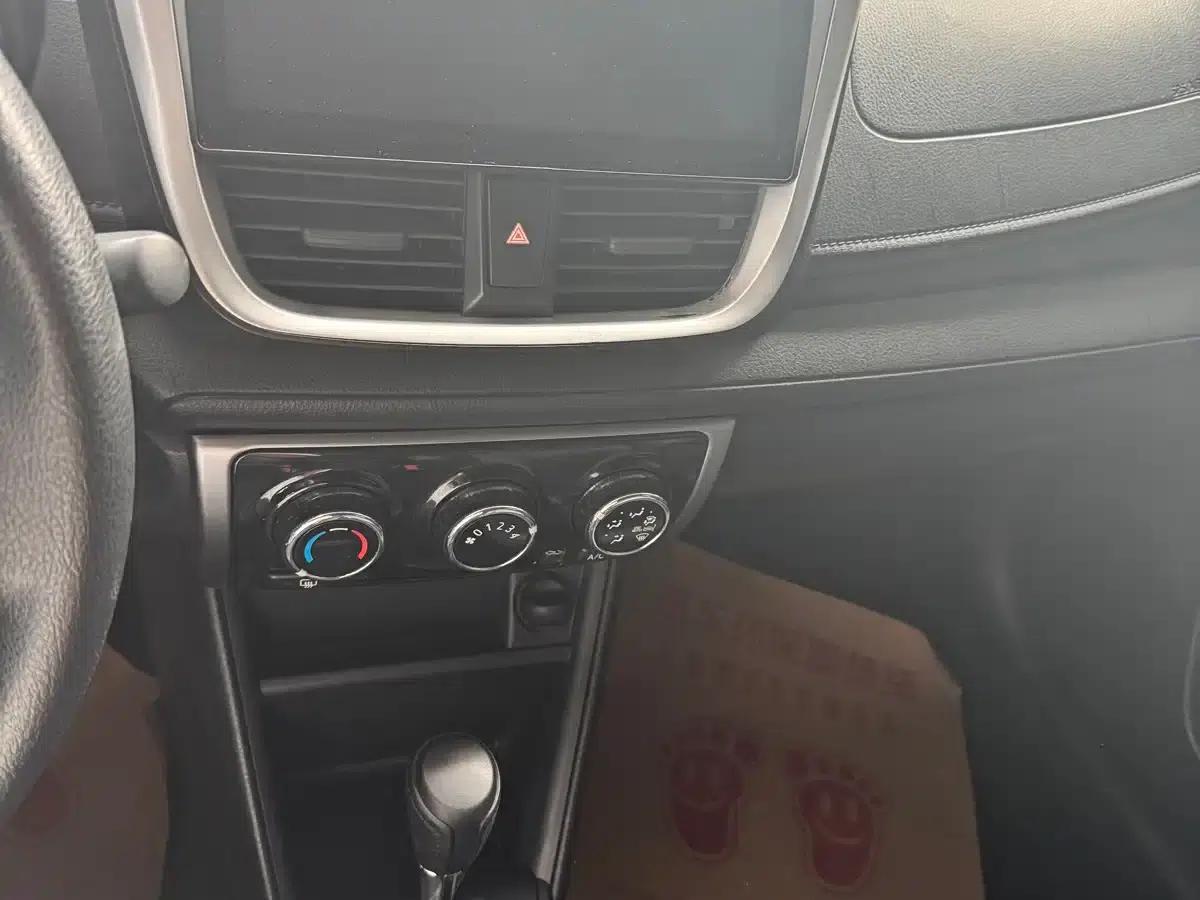YARiS L Zhixuan 2016 Facelift 1.5E CVT Dynamic Edition — миниатюра 6