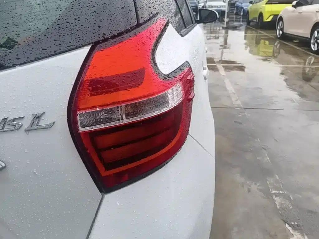 YARiS L Zhixuan 2016 Facelift 1.5E CVT Dynamic Edition — миниатюра 8